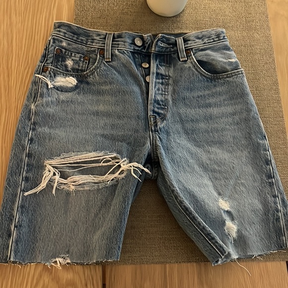 Vintage Levi 501s - Picture 2 of 2